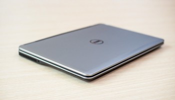 Laptop Dell E7240 Core i7 4600U Ram 8GB SSD 128GB 12 inch xách tay giá rẻ nguyên zin 100% đẹp như mới