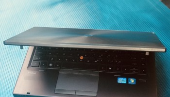 Laptop HP workstation 8470w core i7 3630QM ram 8gb ssd 128GB HDD 500GB VGA rời Ati Radeon chuyên game