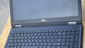 Laptop xách tay Dell E5570 core i5 6300HQ ram 8gb ssd 256gb 15.6 inch xách tay nguyên zin giá rẻ
