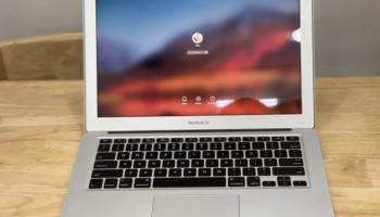 Macbook air A1465 core i5 ram 4gb ssd 128gb 11.6 inch xách tay giá rẻ nguyên zin