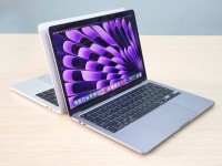 Macbook pro 2020 15 ram 16gb ssd 500gb 13.3inch Retina vỏ nhôm gray rất đẹp