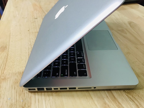 macbook pro xách tay giá rẻ 