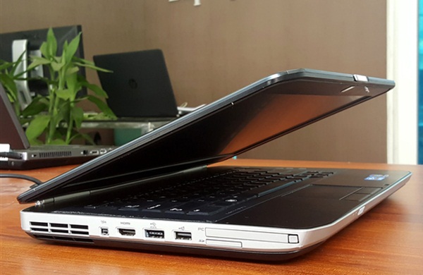 Dell cũ E5430 cho phép bạn làm việc nhẹ nhàng hơn