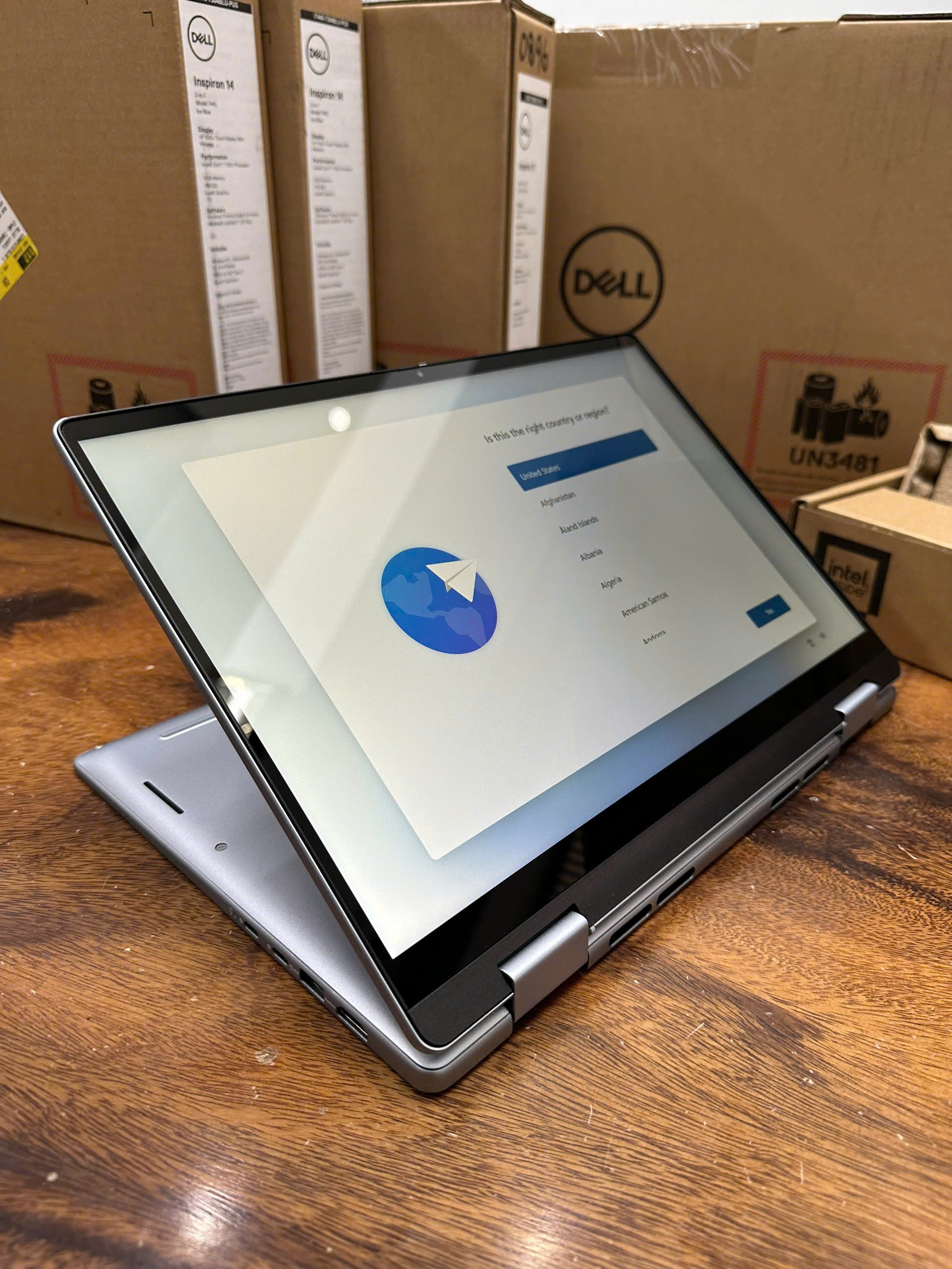 Dell inspiron 7440 2in1 core 7 150U turbo lên 5.4G (10 cores, 12 theads) (new Full box)