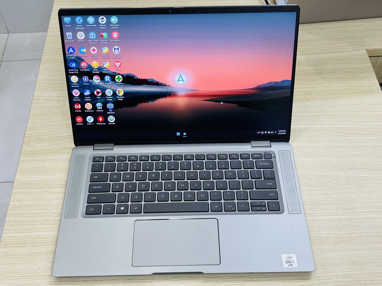 Top 10 mẫu laptop văn phòng đáng mua nhất hiện nay 5 lựa chọn đáng tiền không thể bỏ qua