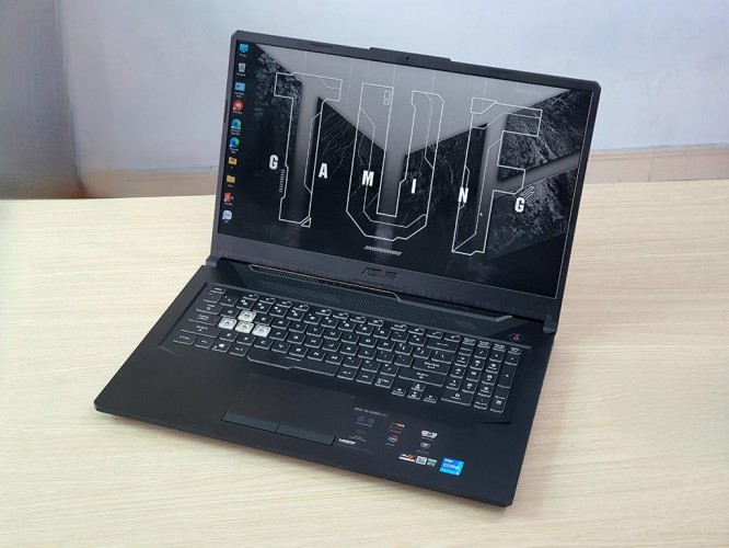 Asus TUF Gaming F17 FX706He i5