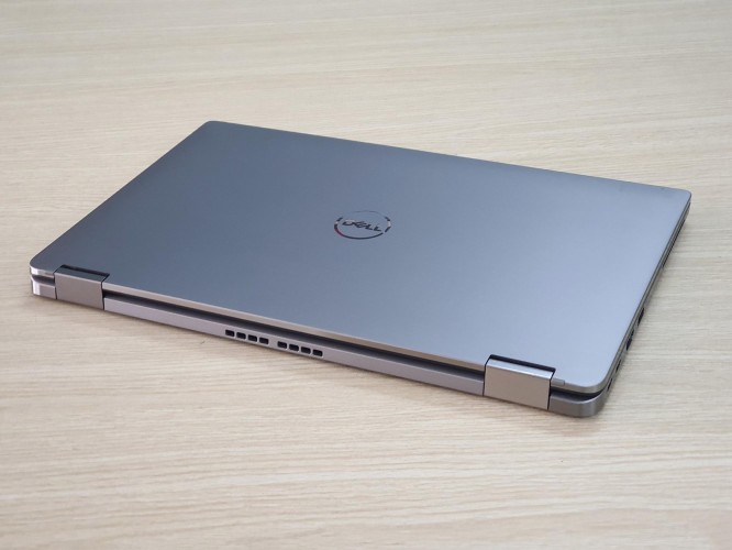 Dell E7400 core i5 8265 ram 8gb ssd 256gb 14 inch Full HD
