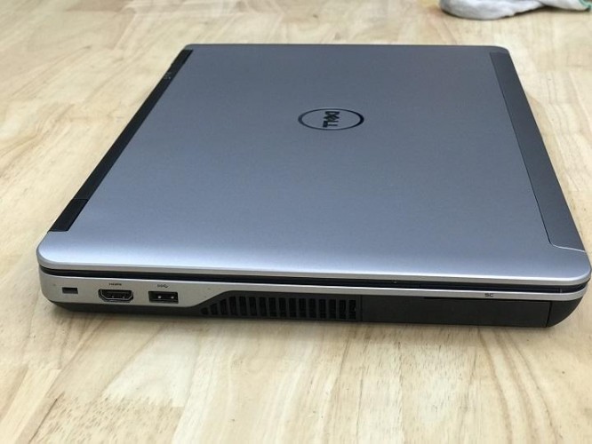 Dell M2800 giá rẻ