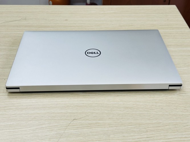 Dell XPS 15 9520 i7-12700H Ram 16GB SSD 512TB VGA rời NVIDIA GeForce RTX 3050 Ti Màn hình 15.6 Inch FHD+ IPS