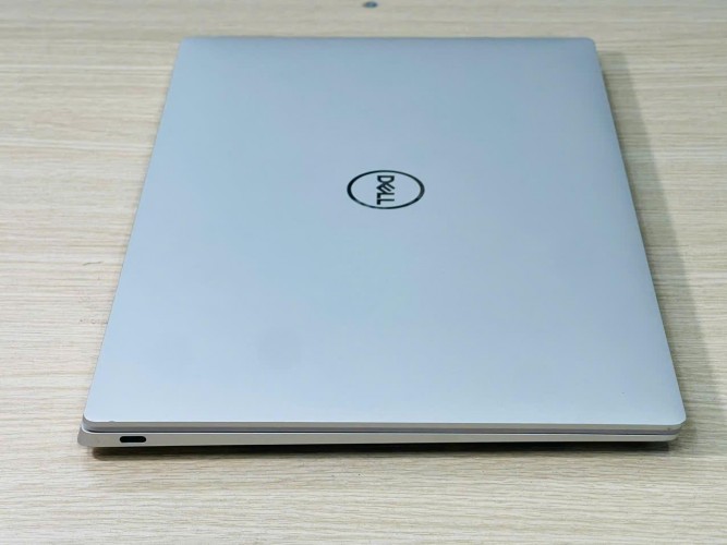 dell xps 9320 mauaxu laptop doanh nhân giá rẻ
