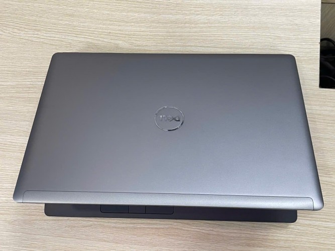 dịa chi bán laptop đồ họa giá rẻ dell precision 7550