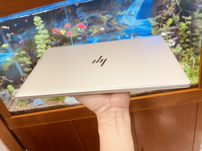 HP Envy 13 AQ i5 8350U ram 8gb ssd 256gb 13.3inch Full HD màu Gold siêu đẹp giá rẻ