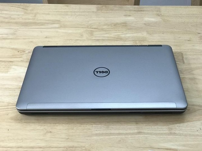 Laptop cũ chuyên game