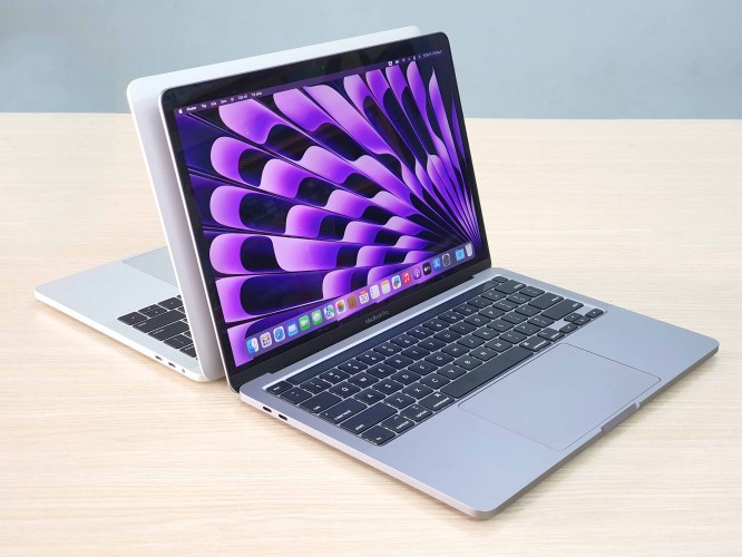 Macbook pro 2020 15 ram 16gb ssd 500gb 13.3inch Retina vỏ nhôm gray rất đẹp